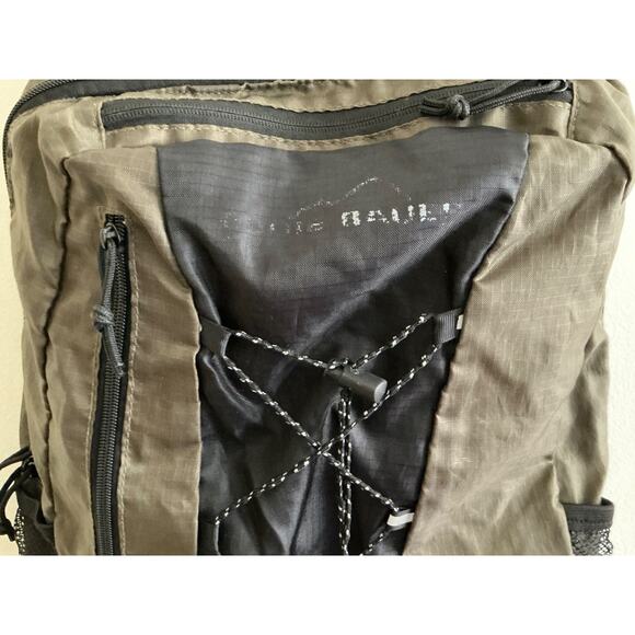 Eddie Bauer Back Pack Lightweight Multi-Purpose Nylon in khaki & Black - Picture 4 of 12